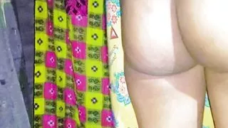 Desi Indian housewife with big ass, very hot, nice