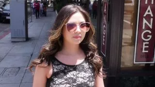 Cock-hungry Scarlett Alexis Tastes a Star Athlete's Sweet Cum