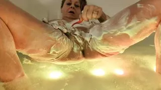 Wanna join me for tubby time