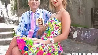 You can Eat My Banana! British Babe Linda Ray for JimsCastings