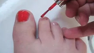 Painting toenails