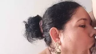 Esposa Mamando Delicioso