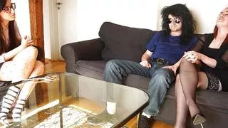 Desperate wife with a sex therapist laughs at husband's tiny dick