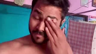 Hot Body Flexing At Home Gym