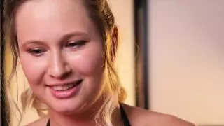 A Blonde with Appetizing Curves Masturbates Online