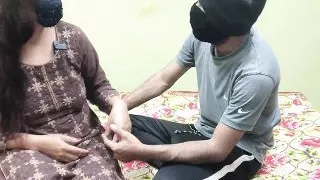 Indian Desi Bhabhi Ko Pati Ke Dost Ny Ghar Ja Ke Chod Diya Best Doggystyle Ashole Hot Sex Indian Aunty Clear Hindi Audio
