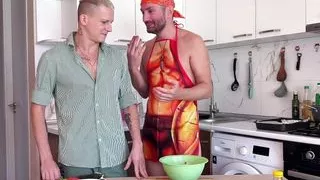 The Chef the Cook Unsuccessful and Fucked on the Air of the Invited Guest Twin in His Juicy Hole