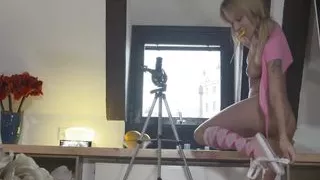 Pretty girl loves to sucking and fucking old man's dick