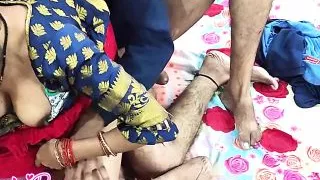 Indian Desi XXX Video. Indian Desi Hot Sexy Bhabi Sakshi Ki Chut Ki Garma Garam Chudai. Indian Desi Hindi BF Video.