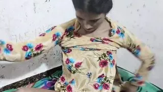 Gao ki larki ko xvideo dekha kar chod diya