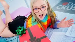 Stepdad's Special Stress Relief Method: Fingering and Fucking His Frustrated Stepdaughter