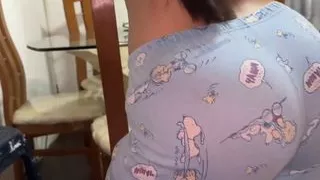 Mother-in-law shows off BIG ASS to son-in-law who ends up fucking her ????