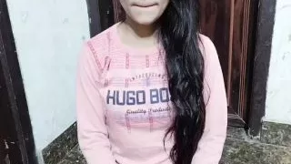 Dost me larki ko gift deke pel diya