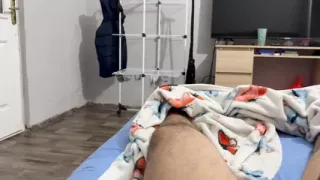 My stepmother helps me with my housework. babe