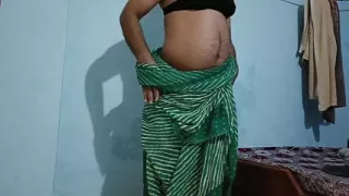 I put on my wife's clothes.