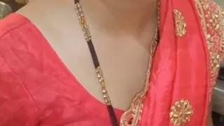 Bhabhi Hot 