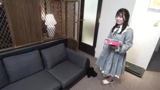 A Beautiful Woman Who Wants to Be an Entertainer Wears a Cyber Maid Costume and Has Creampie Sex! luna (20)