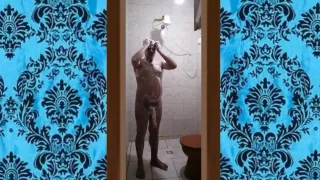 Meu Banho Gostoso Com o Pau Duro 018