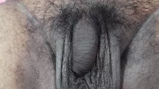 Desi bhojpuri bhabhi handjob to her boyfriend in the bedroom