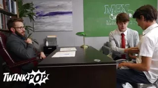 TWINKPOP - Dean Morgxn Thicke Cums To The Sight Of Joey Luke Connors Getting A Blowjob By Joey Mills