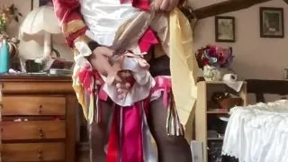 In a vinatge boniche outfit for a day