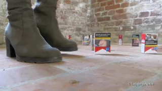 Crushing In Overknees