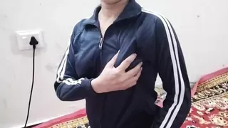 Police station me sipahi ko jabar dasti choda