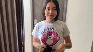 A beautiful Indian neighbor likes to enter her neighbors' house as a pretext to get hard.