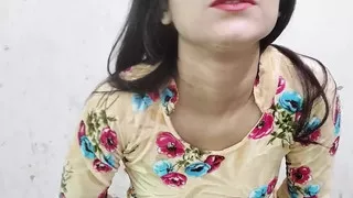 Cute step sister ko paise de kar jabar dasti pela