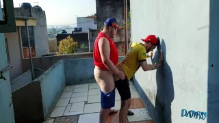 Nao Aguentei E Dei Pro Ursao Maloka Na Laje De Novo (completo No Red) 5 Min With Bee F And Fernando Devil