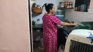 The owner lifted tha saree in tha kitchen to tha maid