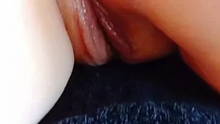 Showing the masseur where his attention is needed