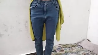 Abbu jaan ne jabar hard meri chut mar lii