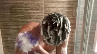 Curious straight guy with beautiful body bath