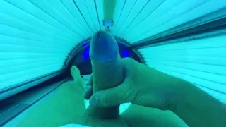 Sun bed wank