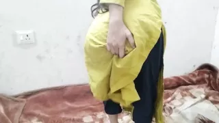 Step sister ko pesaab karte dekh fir chod diya
