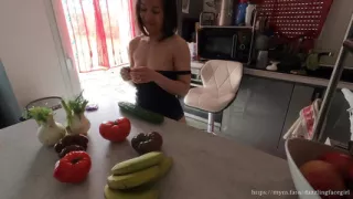 I put a zucchini in oupsi... Dazzlingfacegirl