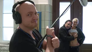 Vivian Schmitt spends time with a cock because the connecting train is delayed...