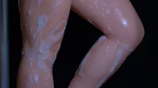 College Babe's Soapy Shower: Big Ass Bouncing & Bubbles