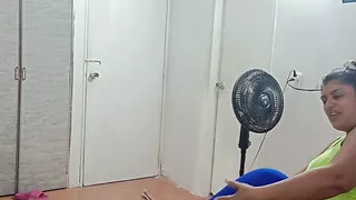 Hot Indian stepmom masturbates in the shower