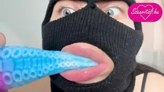 The  steals my vibrator and masturbates with it