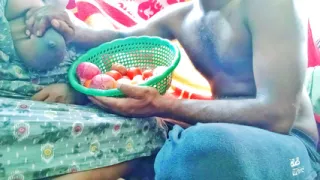 Tamil aunty having rough sex with a vegetable vendor Tamil clear audio 100%