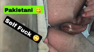 Cute boy ne khud ko choda