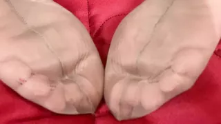 Mrs Mature Feet Big boobs and soles
