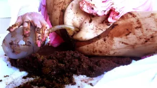 Lucia's Chocolate Cake Video