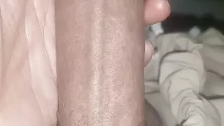 Anyone who wants to have sex with me and is interested can contact me.