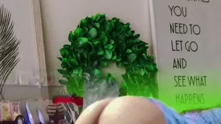 I'm too to stop jerking off in front of the camera