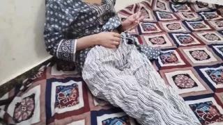 Chacha ne jabar dasti step sister ko choda