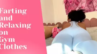 Anna Cutiepiie Farting and Relaxing on Gym Clothes