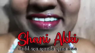 Sri Lankan Mature MILF Having Mind-blowing Fun at a Shoe Shop